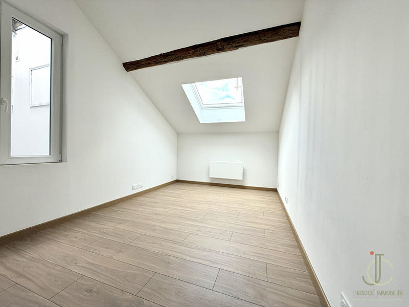 Appartement - 80 m² - 4 pièces