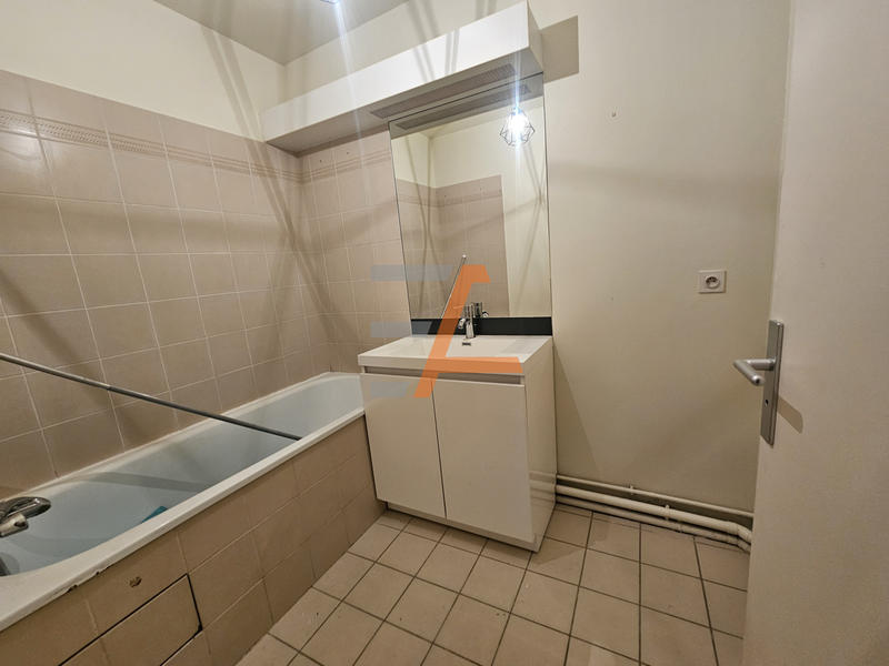 Appartement - 77 m² - 3 pièces