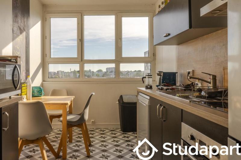 Chambre - 10 m² - 1 pièce