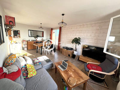 Appartement - 65 m² - 3 pièces