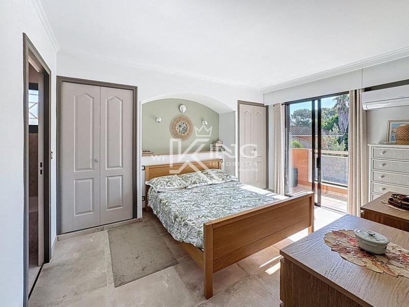 Appartement - 94 m² - 3 pièces