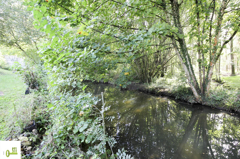 Maison - 270 m² - 8 pièces