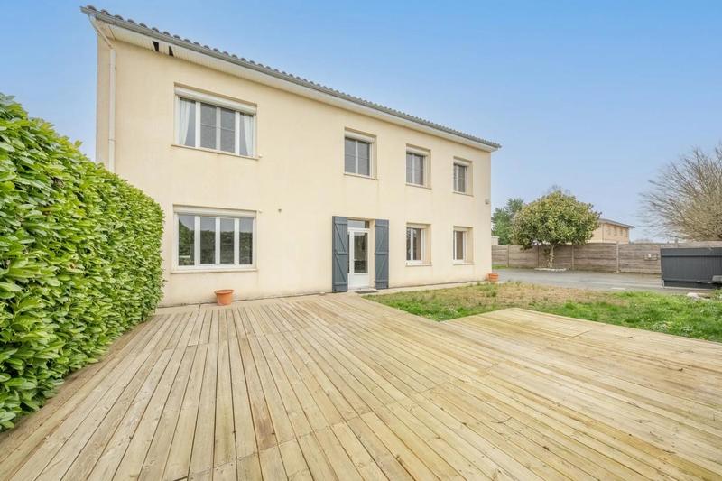 Maison - 157 m² - 7 pièces