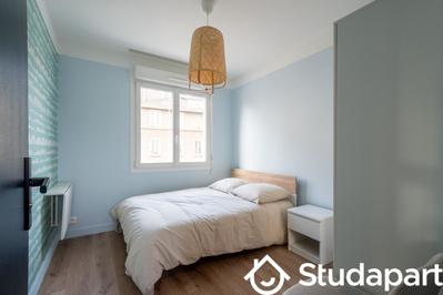 Chambre - 10 m² - 1 pièce