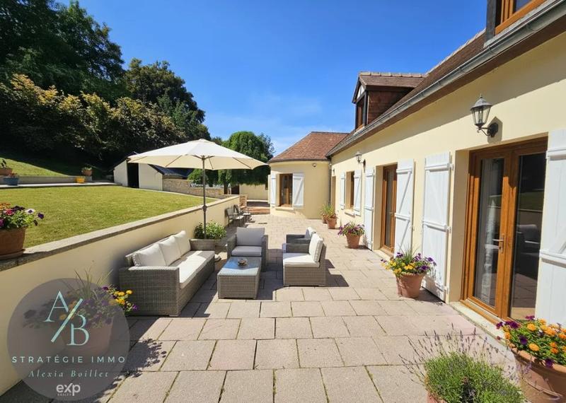 Propriété - 180 m² - 6 pièces