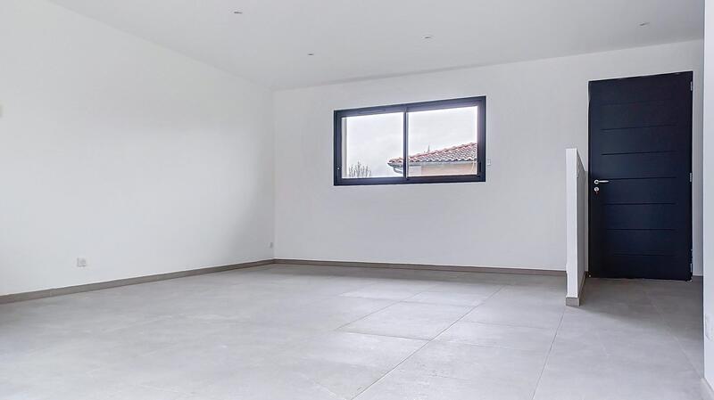 Maison - 98 m² - 4 pièces