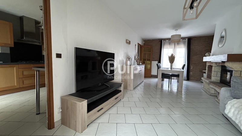 Maison - 85 m² - 9 pièces