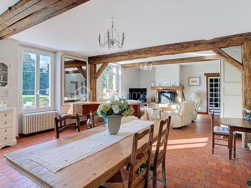 Maison - 194 m² - 7 pièces