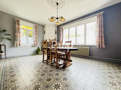 Maison de ville - 241 m² - 10 pièces