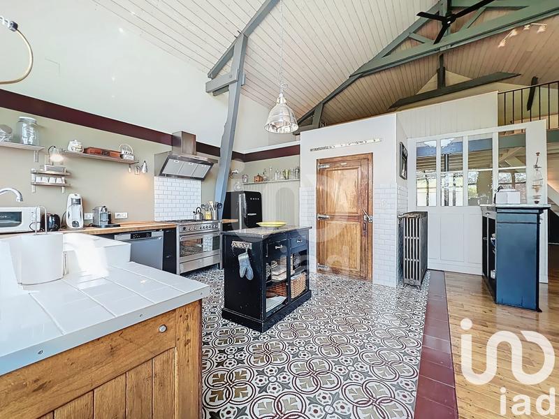 Maison - 270 m² - 5 pièces