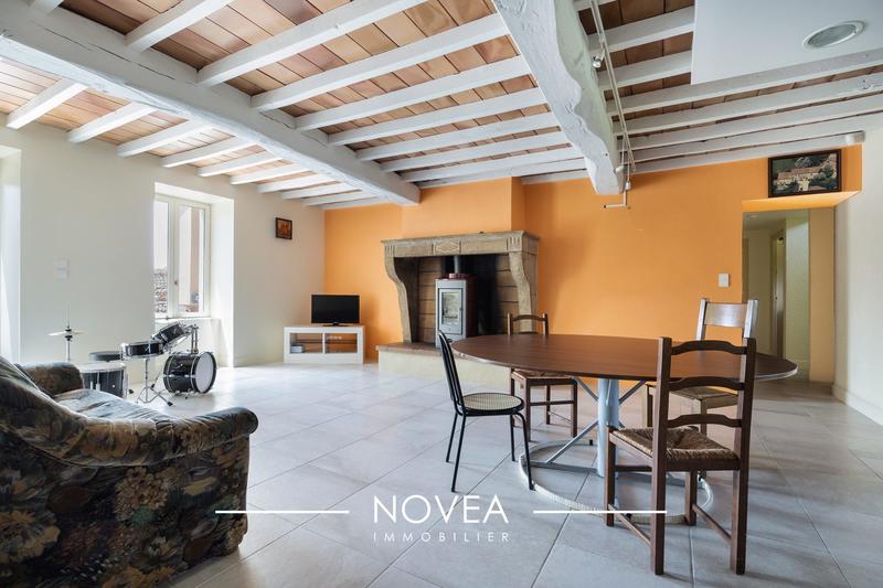 Maison ancienne - 210 m² - 5 pièces