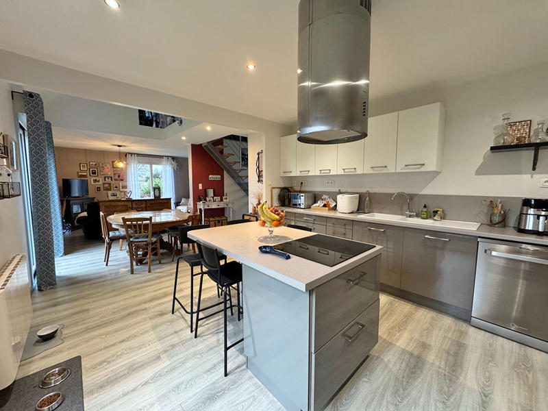 Maison - 122 m² - 5 pièces