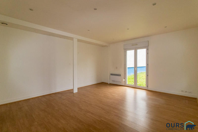 Local d'activités - 3 383 m²