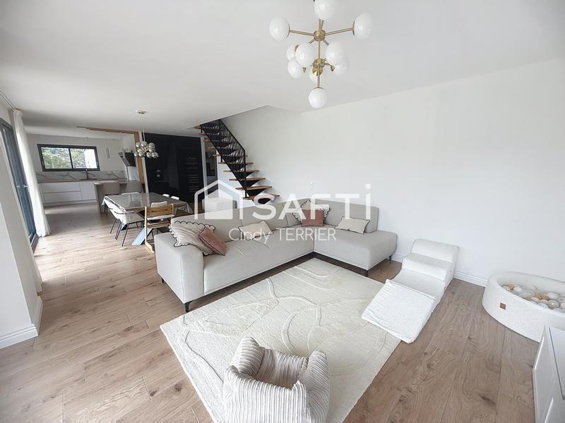 Maison - 148 m² - 6 pièces