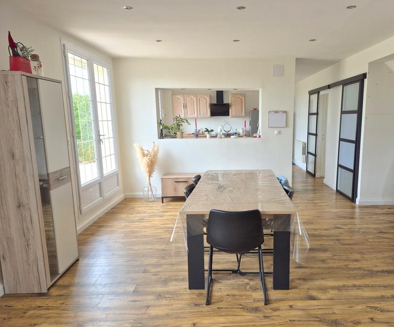 Pavillon - 168 m² - 7 pièces