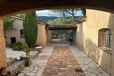 Mas - 195 m² - 5 pièces