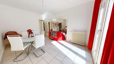 Appartement - 96 m² - 3 pièces