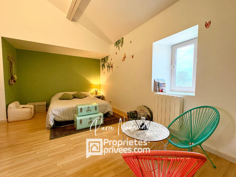 Maison - 152 m² - 5 pièces