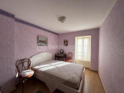 Maison de village - 115 m² - 7 pièces