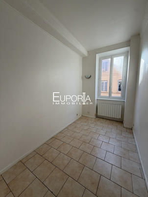 Appartement - 42 m² - 3 pièces