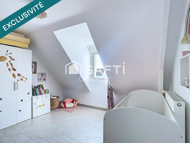 Maison - 255 m² - 9 pièces