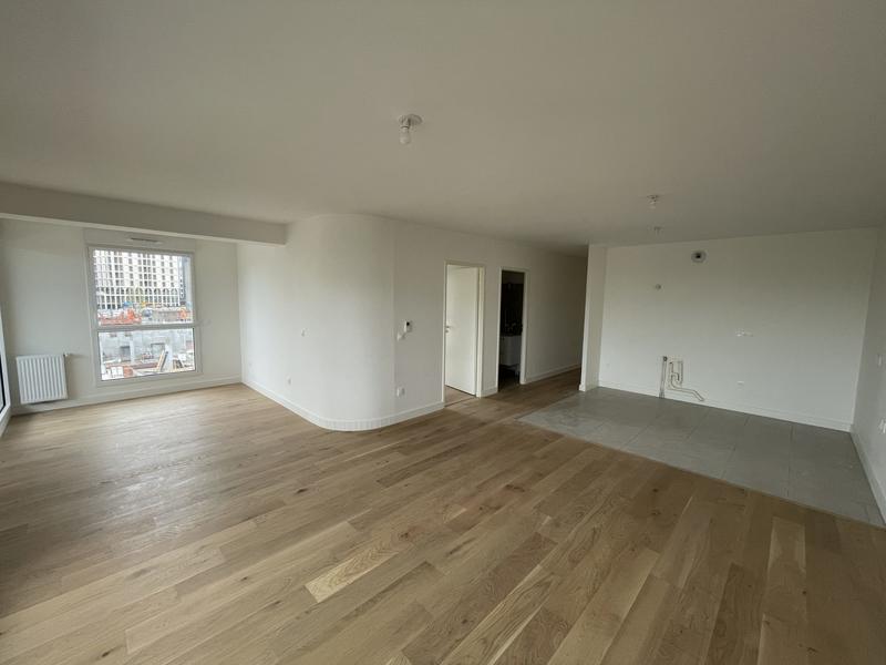 Appartement - 93 m² - 4 pièces