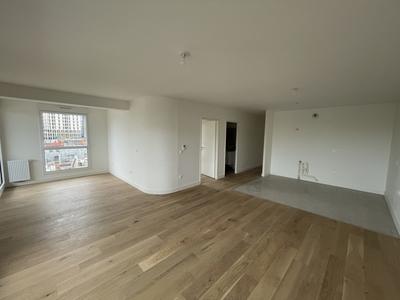 Appartement - 93 m² - 4 pièces
