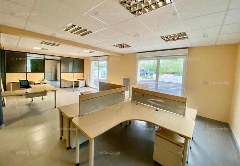 Bureau - 440 m²