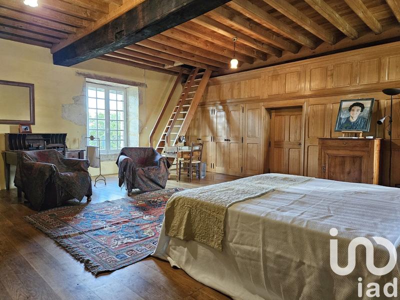 Maison - 365 m² - 7 pièces