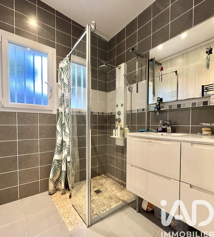 Maison - 83 m² - 5 pièces