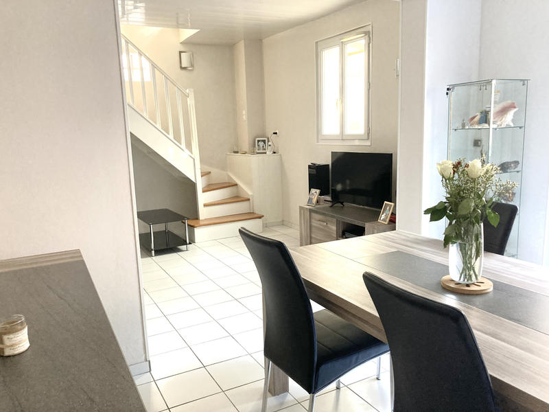 Maison - 91 m² - 5 pièces
