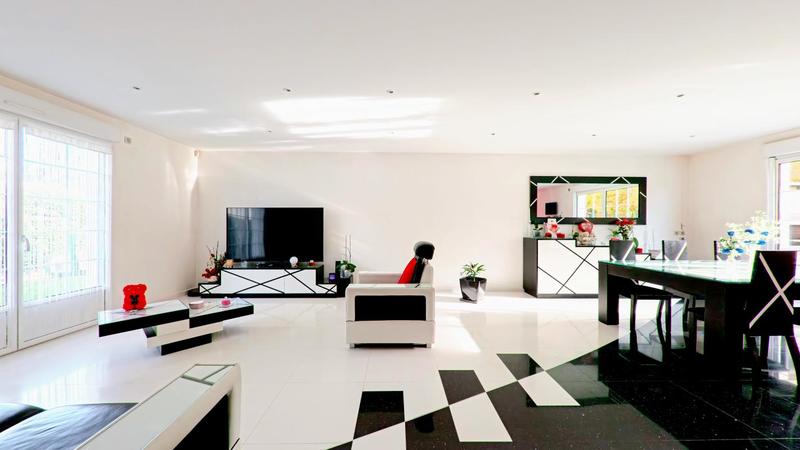 Villa - 340 m² - 7 pièces