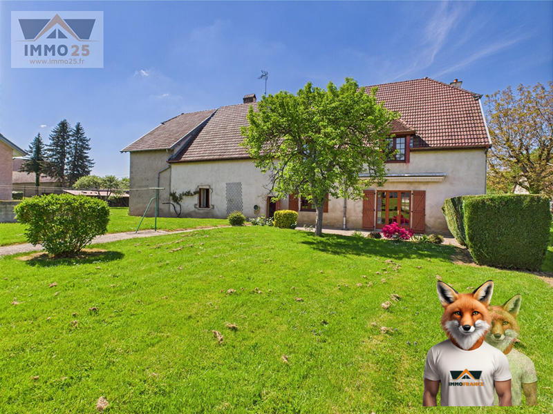 Maison - 266 m² - 10 pièces