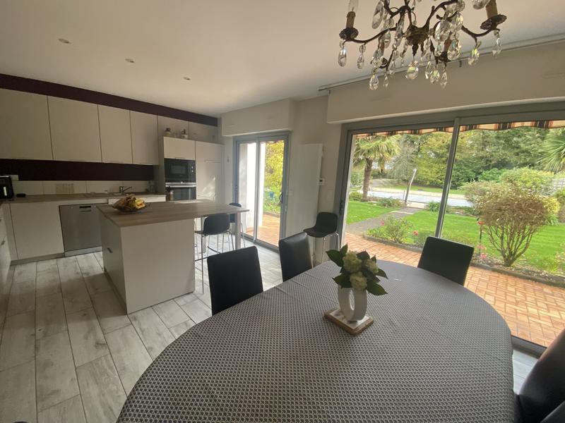 Maison - 178 m² - 7 pièces