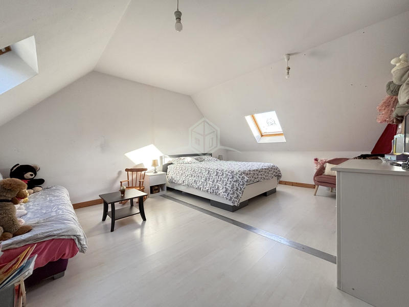 Maison traditionnelle - 164 m² - 6 pièces