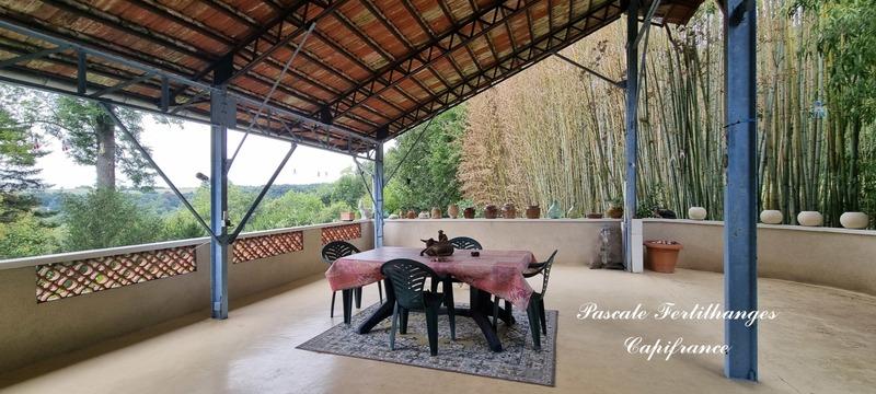 Maison - 179 m² - 5 pièces