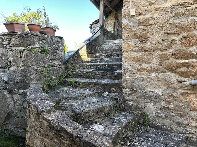 Appartement - 100 m² - 4 pièces