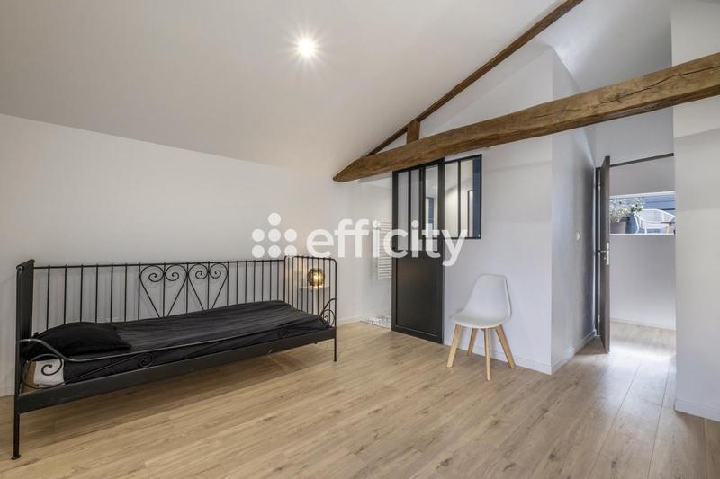 Maison - 185 m² - 5 pièces