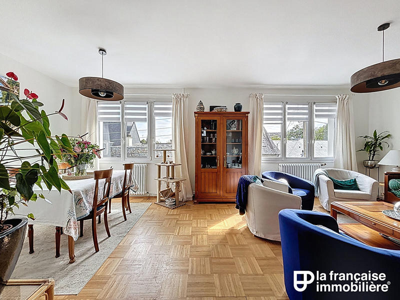 Appartement - 134 m² - 6 pièces