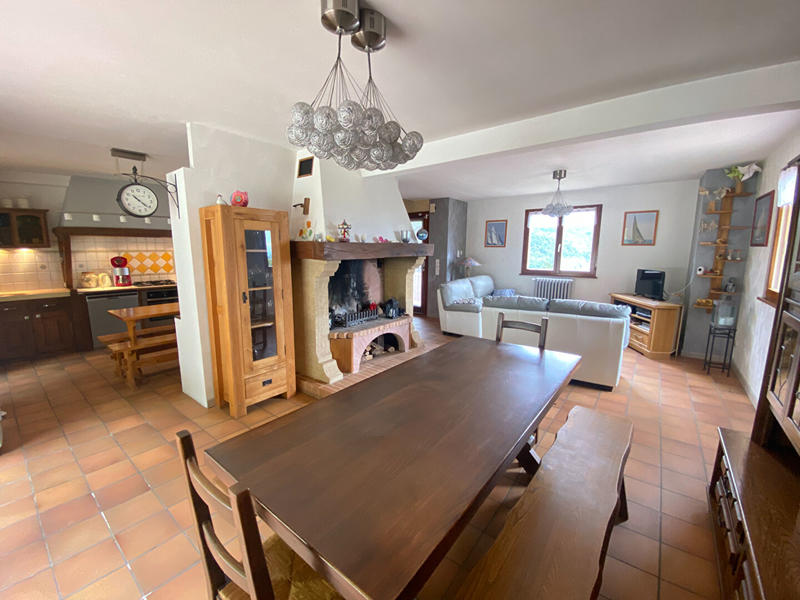 Maison - 127 m² - 6 pièces