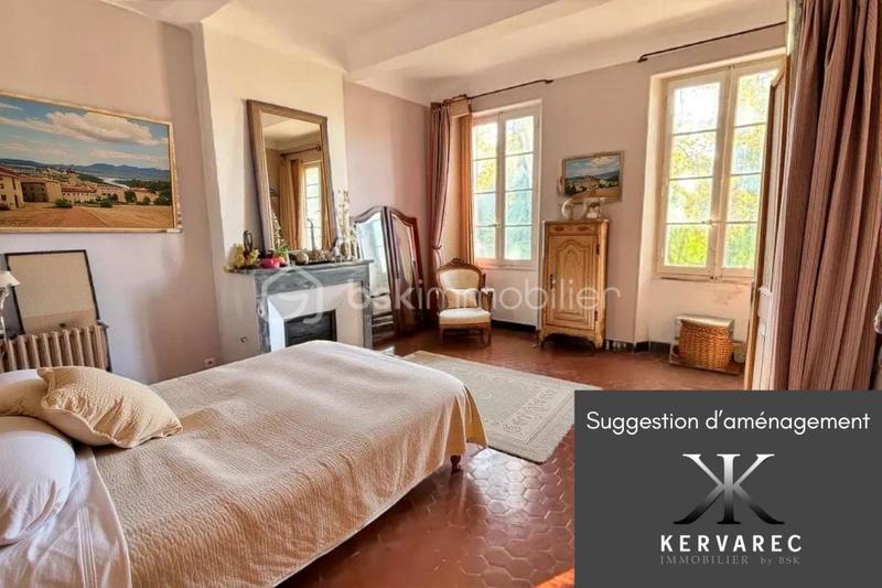 Maison - 338 m² - 14 pièces