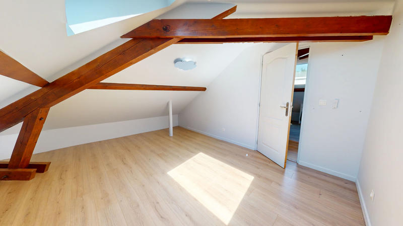 Appartement - 90 m² - 4 pièces