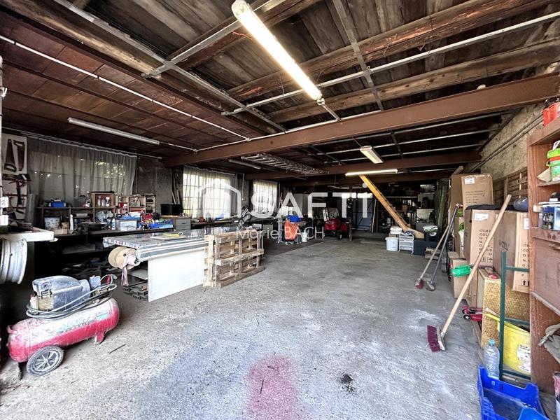 Maison - 240 m² - 5 pièces