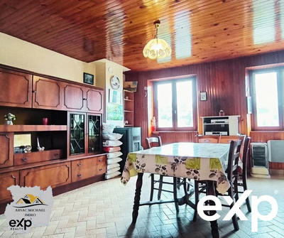 Maison traditionnelle - 110 m² - 5 pièces