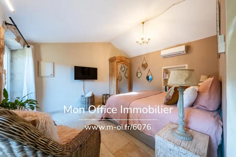 Propriété - 380 m² - 13 pièces