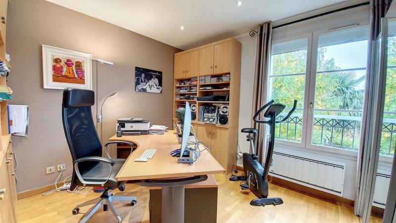 Maison - 197 m² - 8 pièces