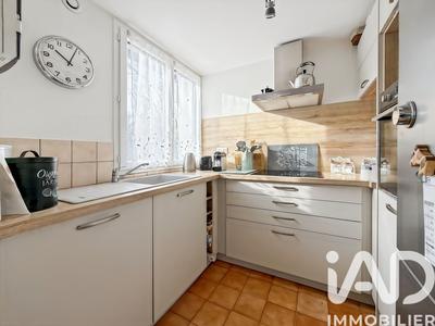 Maison - 92 m² - 5 pièces