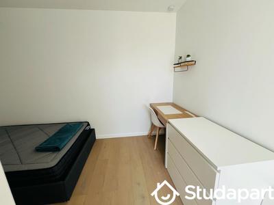 Chambre - 15 m² - 1 pièce