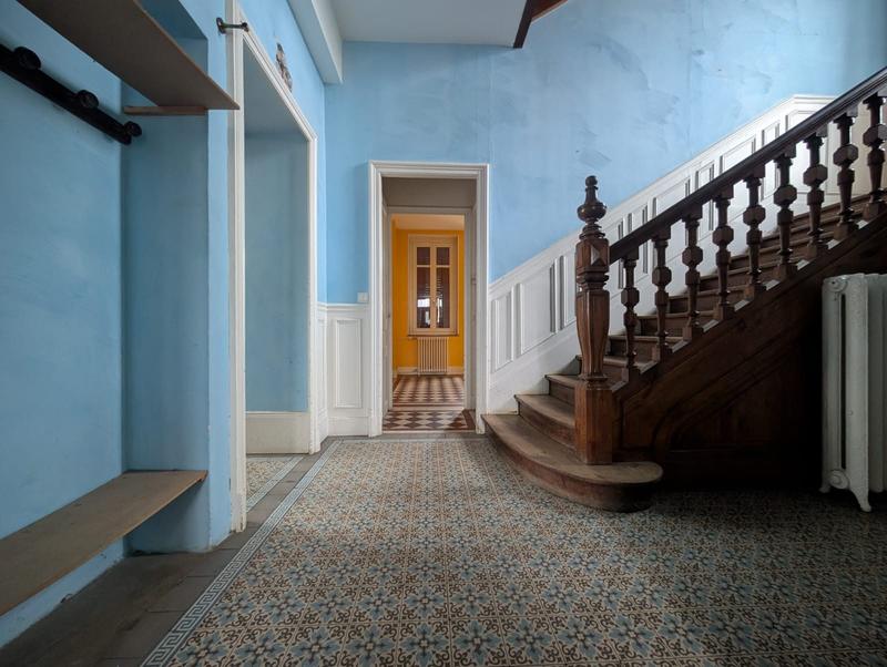 Maison - 217 m² - 10 pièces