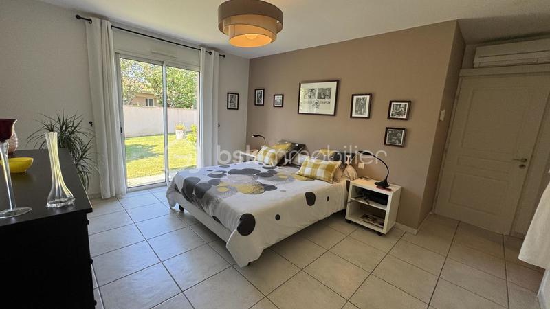 Villa - 181 m² - 8 pièces